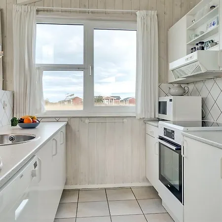 بيت للعطل Thorir - 542m From The Sea By Interhome *