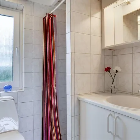 بيت للعطل Thorir - 542m From The Sea By Interhome هيرتسهلس